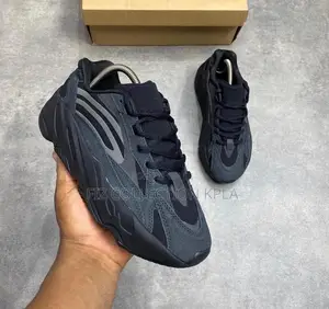Adidas Yezzy 700