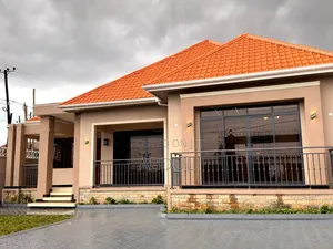 4bdrm Bungalow in Jomayi Estate, Kira for sale