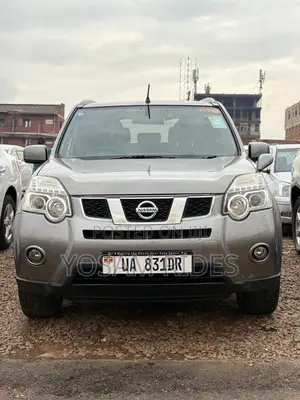 Nissan X-Trail 2.0 Petrol XE 2012 Silver