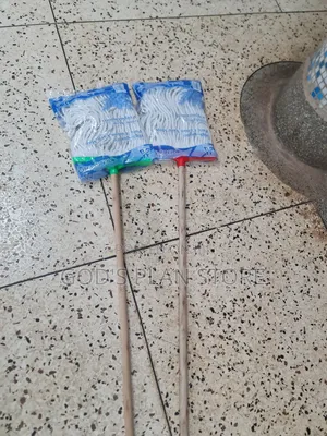 Floor Cleaning Mop With Wooden Handle
