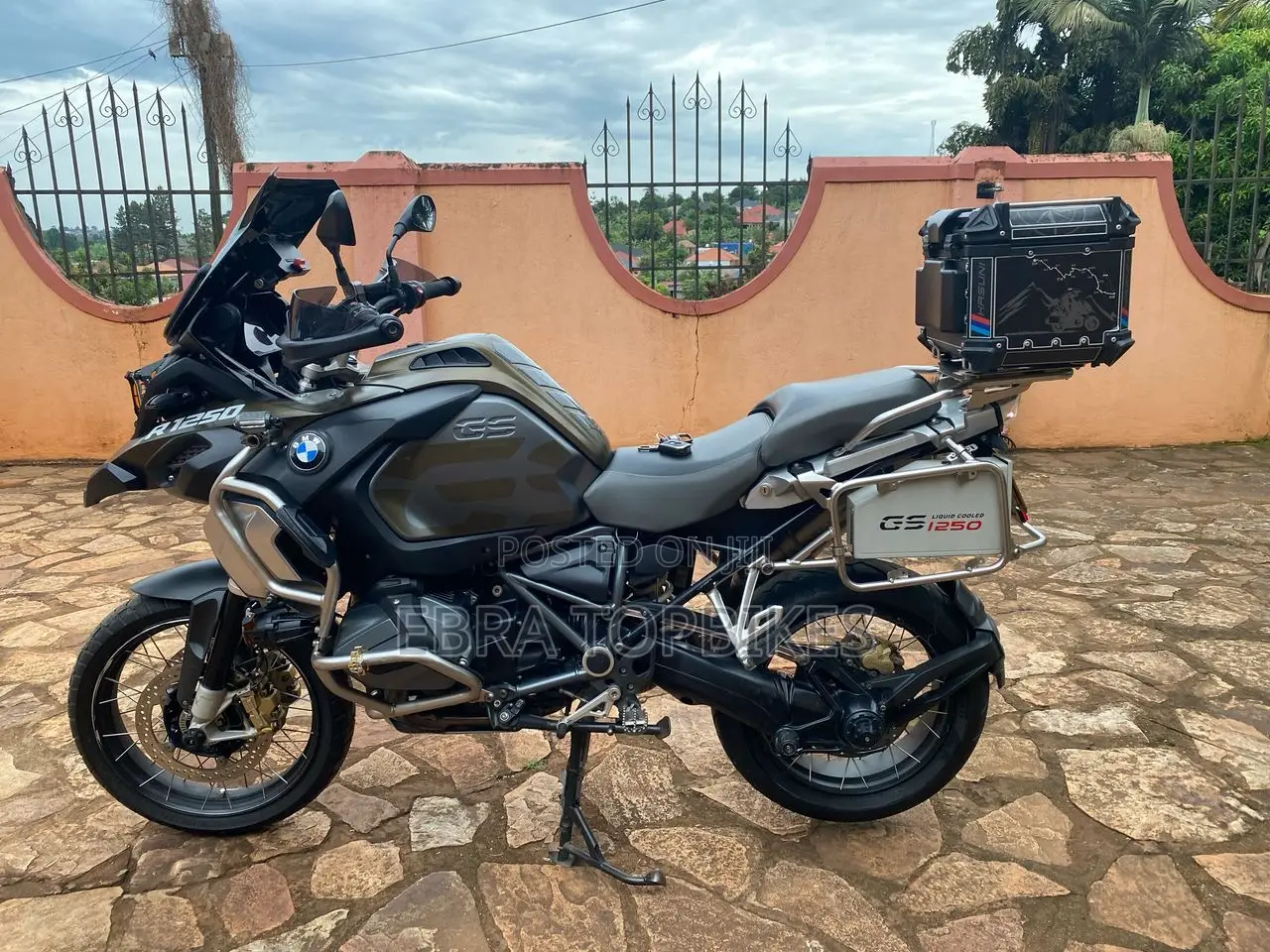 BMW R1250GS 2022 Green