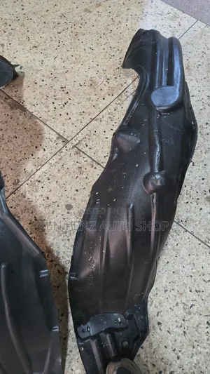 Toyota Ist 2008 - 2012 Fender Liner and Mudshields
