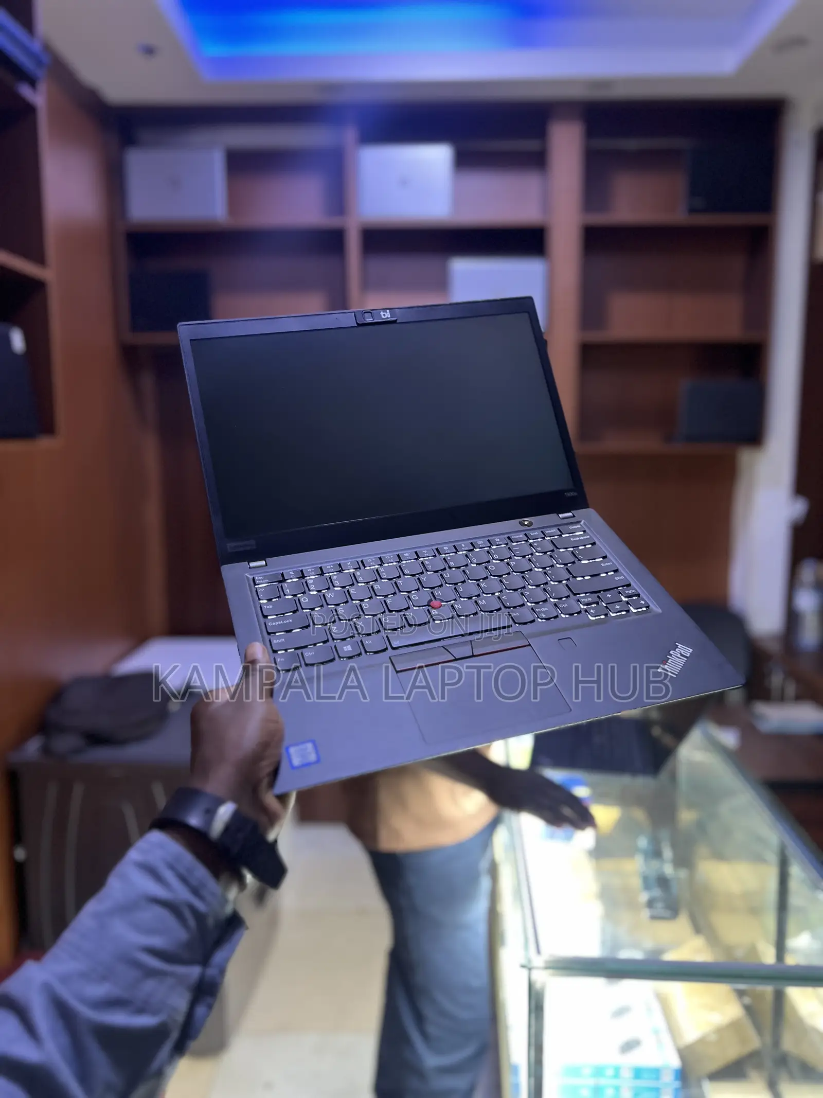 New Laptop Lenovo Thinkpad T490s 8GB Intel Core i7 SSD 256GB