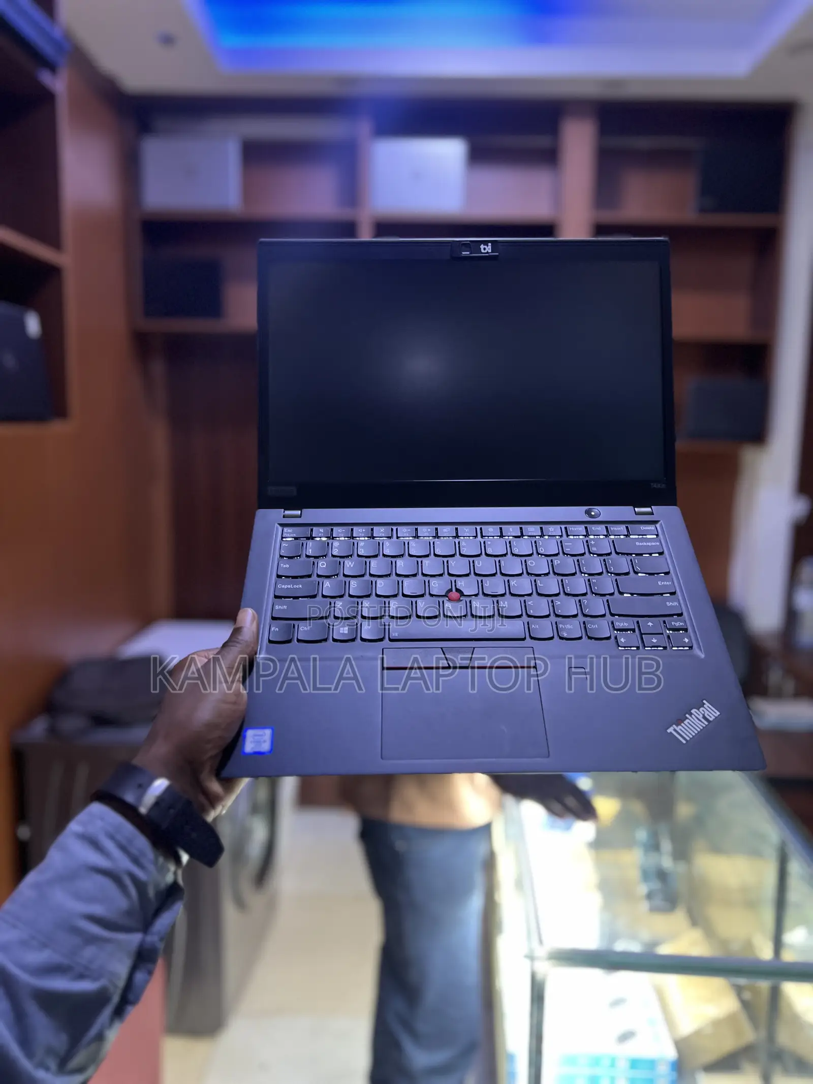 New Laptop Lenovo Thinkpad T490s 8GB Intel Core i7 SSD 256GB
