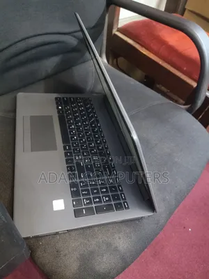 Laptop HP 250 G7 4GB Intel Core i3 HDD+SSD 256GB