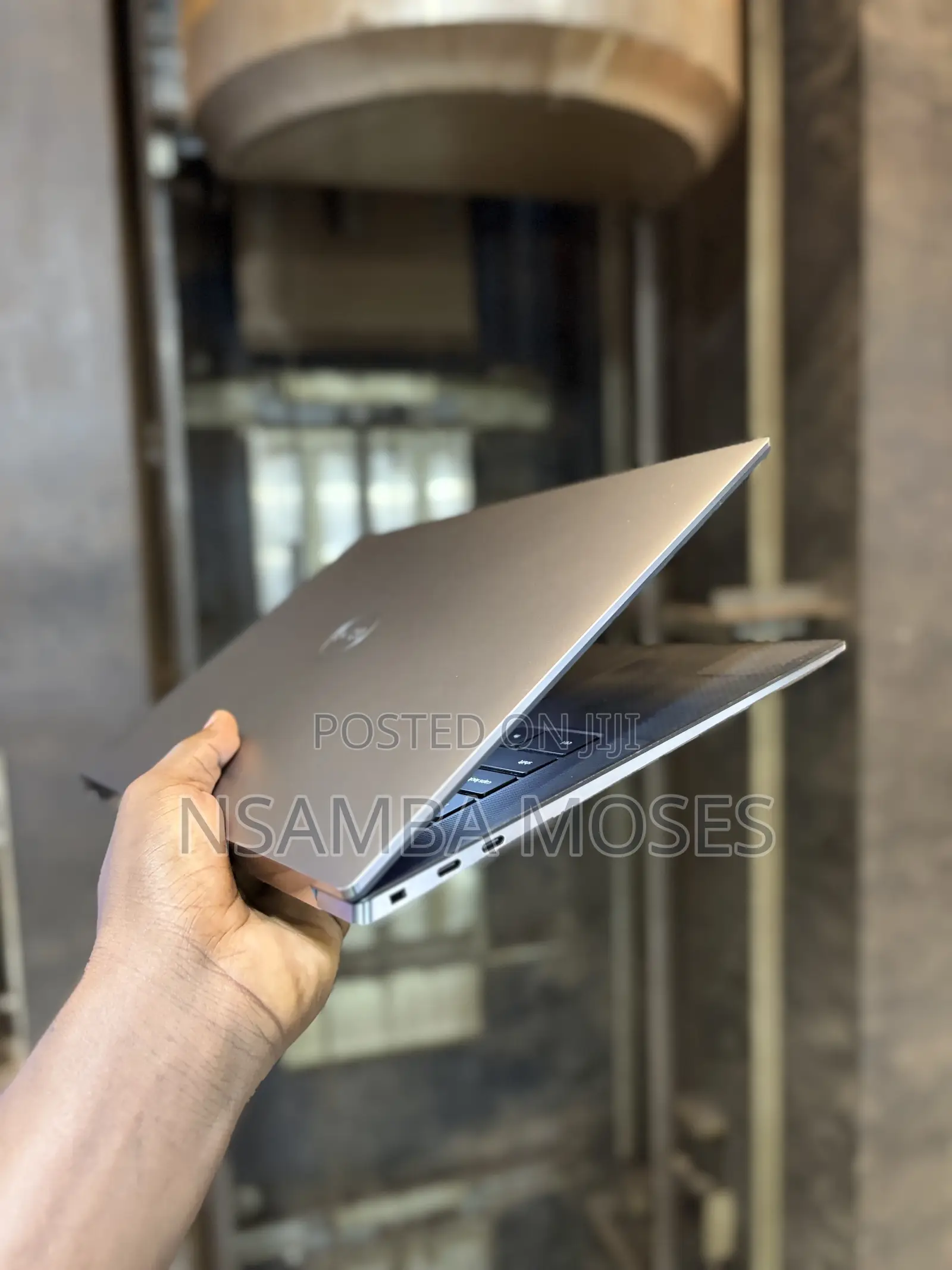 Laptop Dell Precision 5560 16GB Intel Core i7 SSD 512GB
