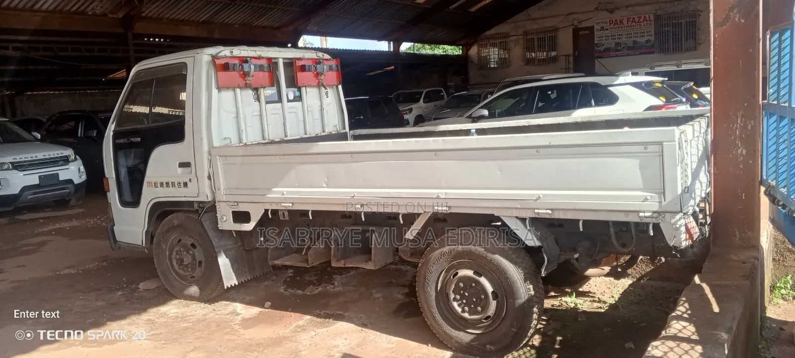 Isuzu Single Light and Single Tye