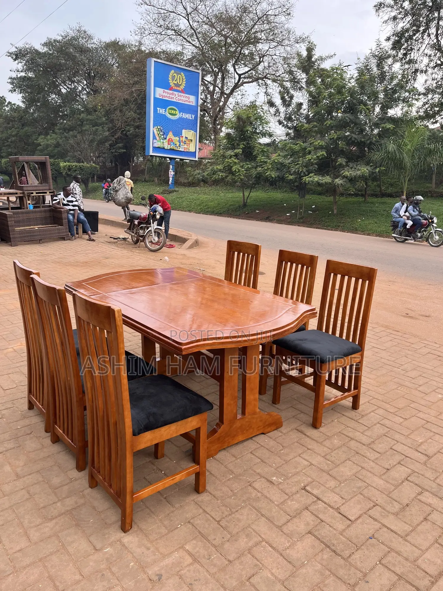 6 Seaters Dinning Table