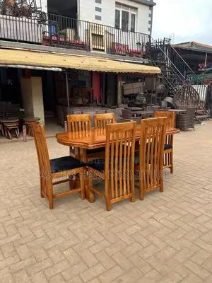 6 Seaters Dinning Table