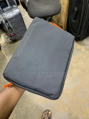 Slim Carrying Bag