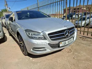 Mercedes-Benz CLS 2015 Silver