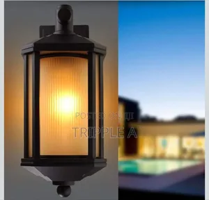 Outdoor Yellow Stripe Glass Garden Wall Lantern