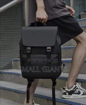 Mast Harbour Men's Solid Medium Backpack