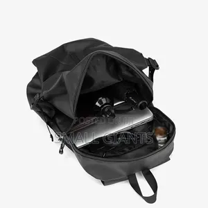 Ponasoominimalist Water-Resistant Backpack