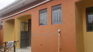 4bdrm Apartment in Wakiso / Wakiso for sale