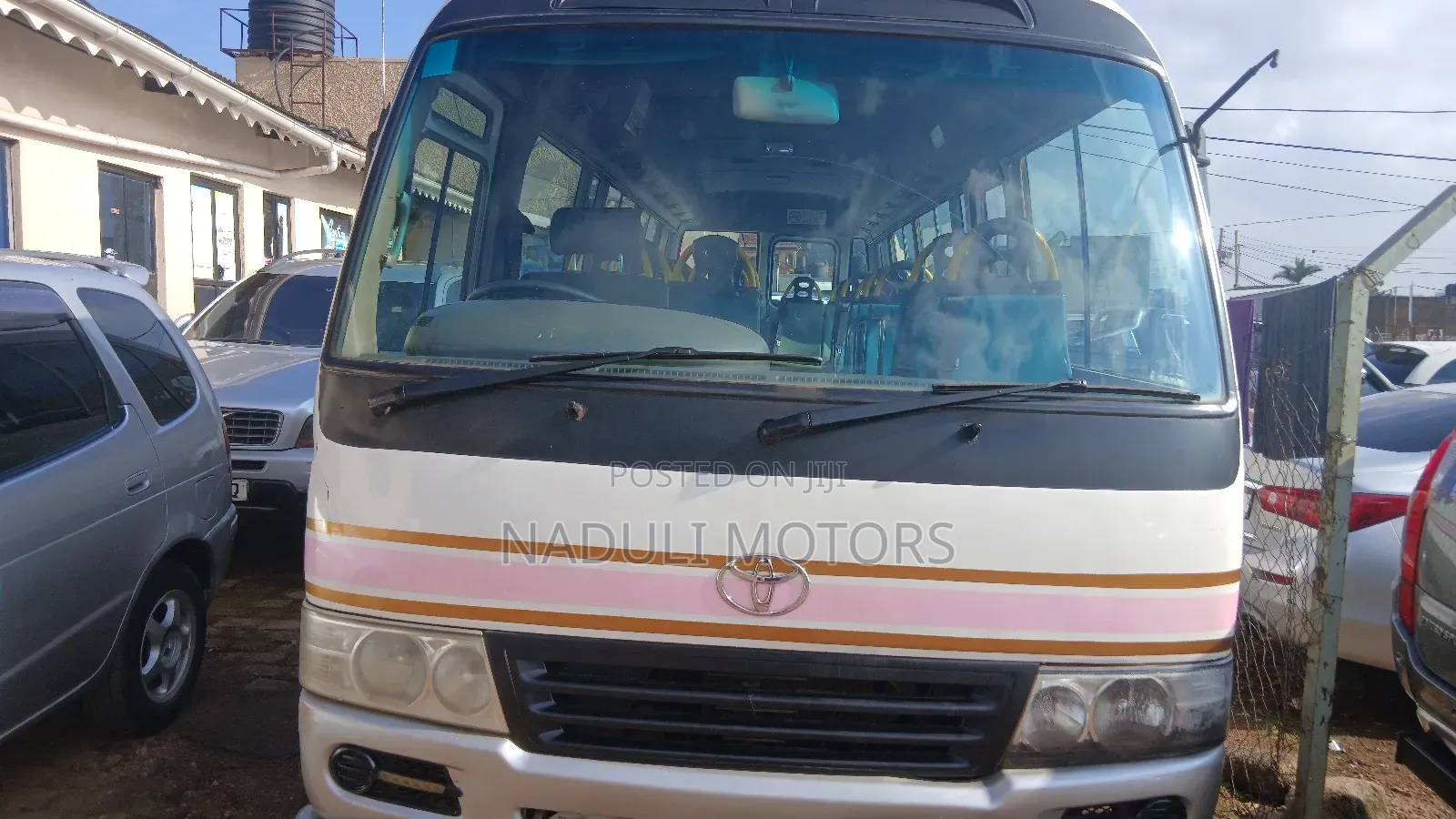 Toyota Coaster 1999
