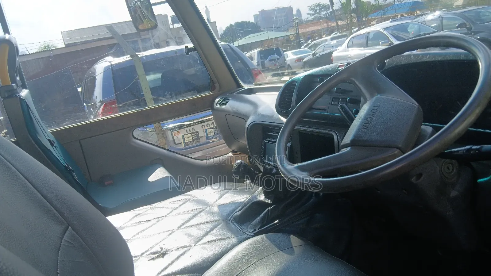 Toyota Coaster 1999
