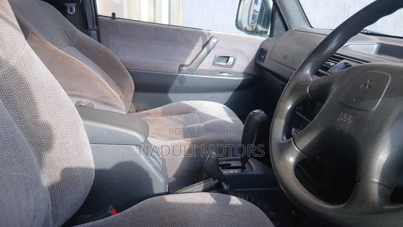Mitsubishi Pajero 2005 Silver
