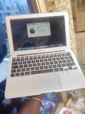 Laptop Apple MacBook Air 2015 4GB Intel Core i5 SSD 256GB