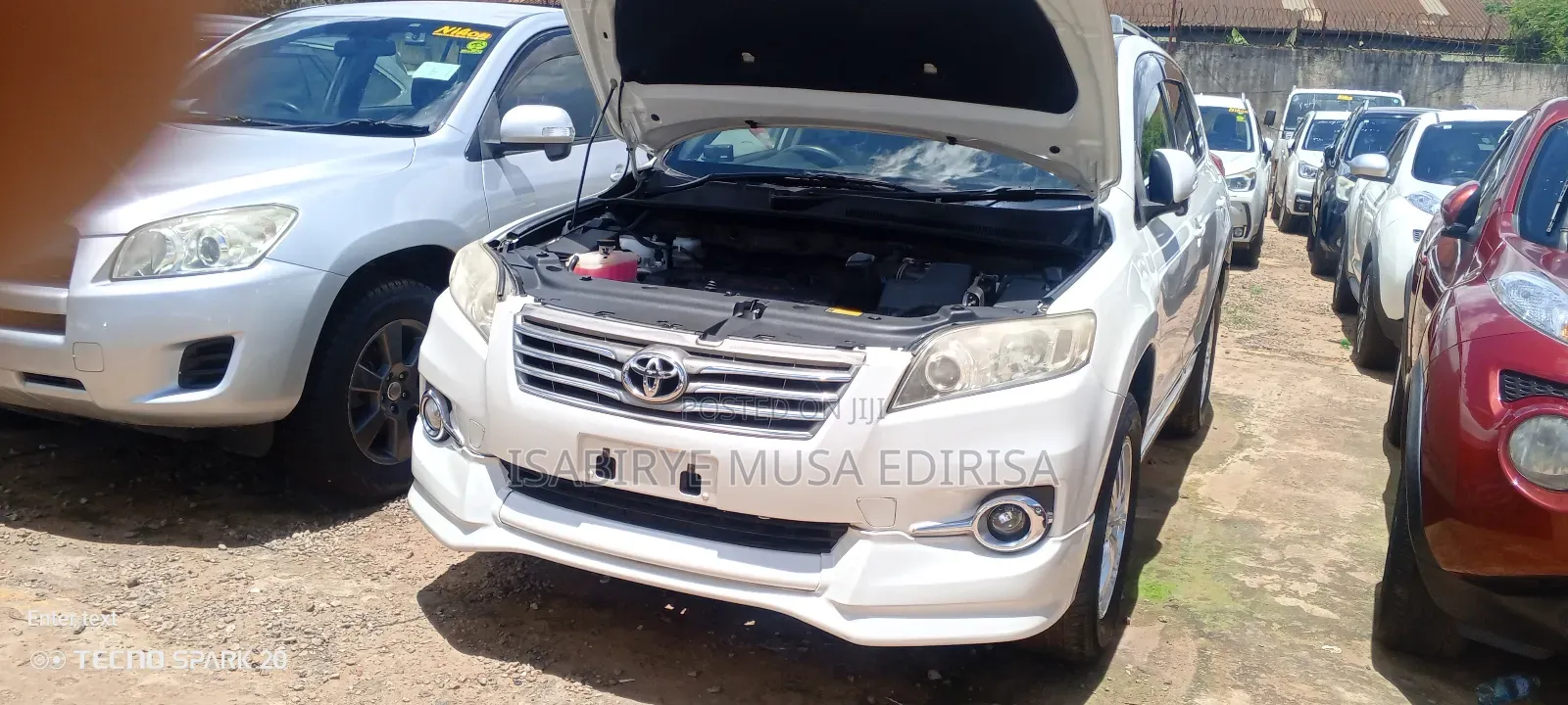 Toyota Vanguard 2012 Off white