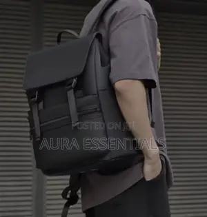 Mast Harbour Men's Solid Medium Backpack