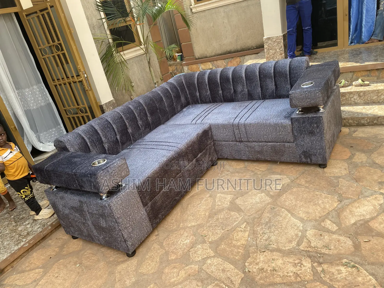 5 Seaters L Sofa With Cup Holders