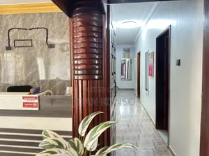 4bdrm Bungalow in Soweto, Mukungwe for sale