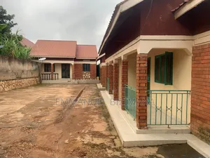 Furnished 2bdrm Room & Parlour in Mperwerwe, Central Division for sale