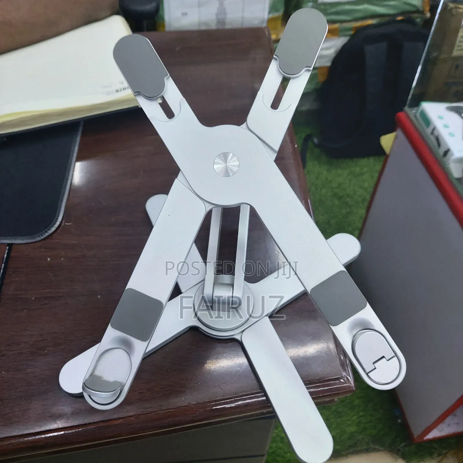 N86 Rotating Laptop Stand