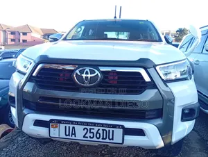 Toyota Hilux 3.0 D-4D 4x4 2014 White