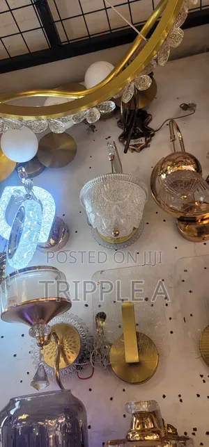 Classic-Style Indoor Wall Lamps