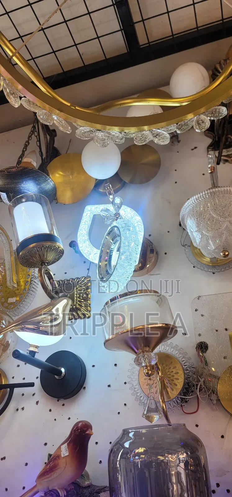 Classic-Style Indoor Wall Lamps