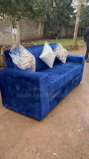 3 Seater Sofa / in Furniture