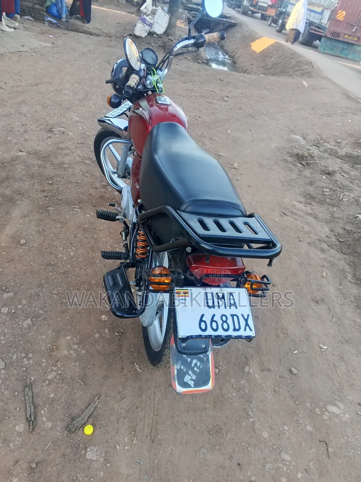 Bajaj Boxer 100 2025 Red