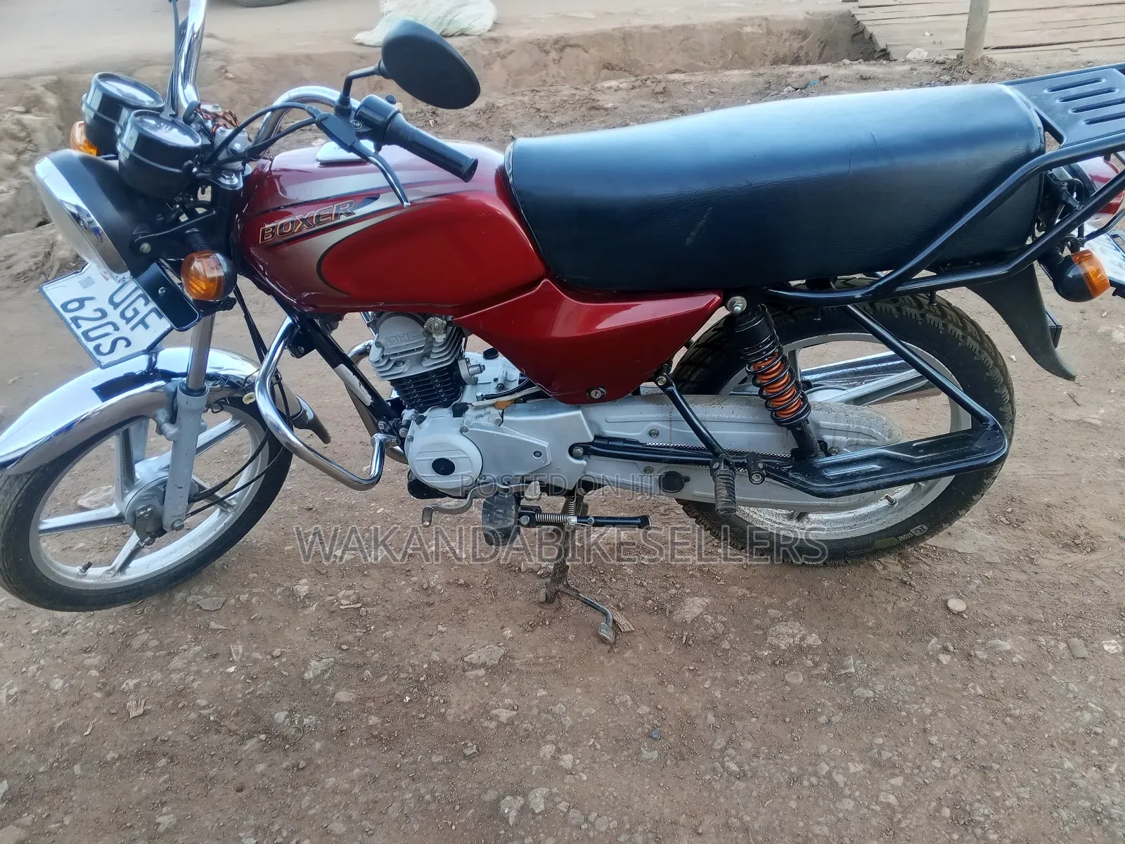 Bajaj Boxer 100 2025 Red