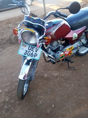 Bajaj Boxer 100 2019 Red