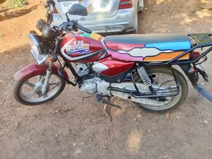 TVS HLX 125 2023 Red