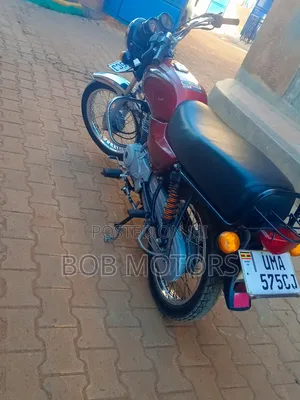 Bajaj Boxer 2025 Red