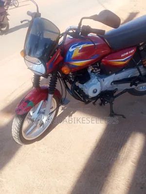 Bajaj Boxer 125 2024 Red