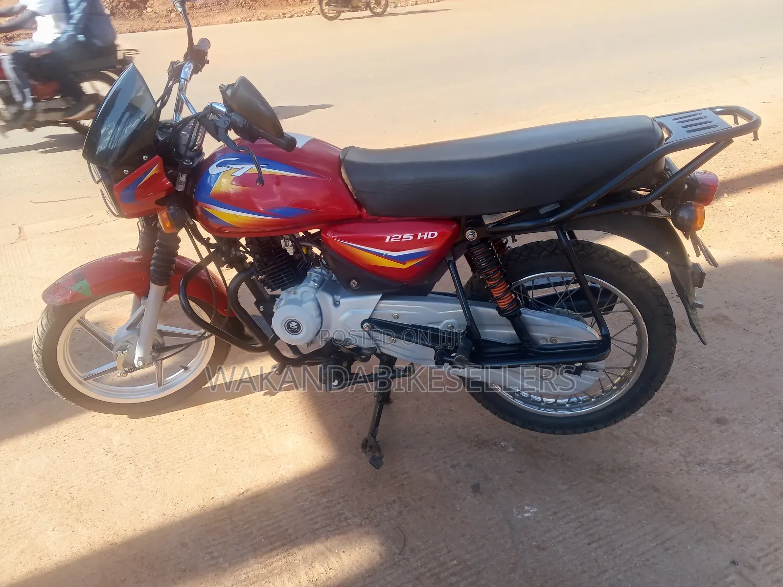 Bajaj Boxer 125 2024 Red