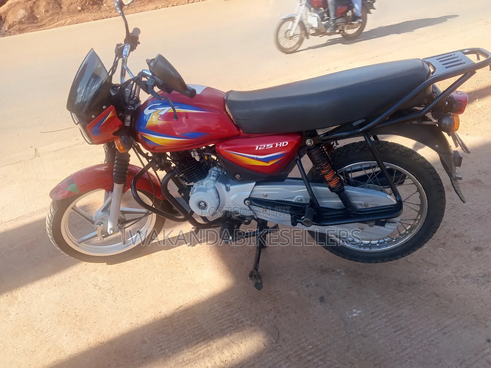 Bajaj Boxer 125 2024 Red
