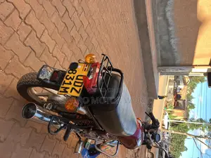 Bajaj Boxer 100 2018 Red