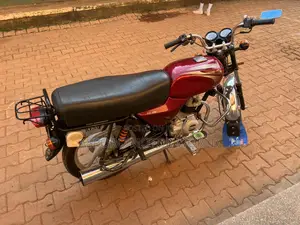Bajaj Boxer 100 2018 Red