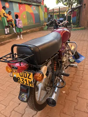 Bajaj Boxer 100 2018 Red