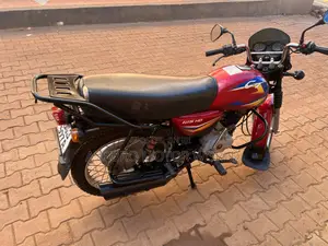 Bajaj CT 125X 2025 Red