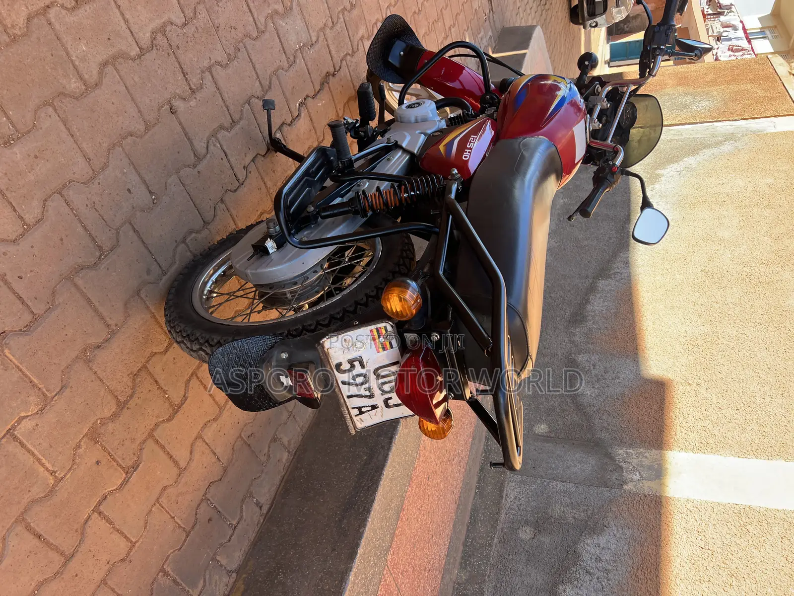 Bajaj CT 125X 2025 Red