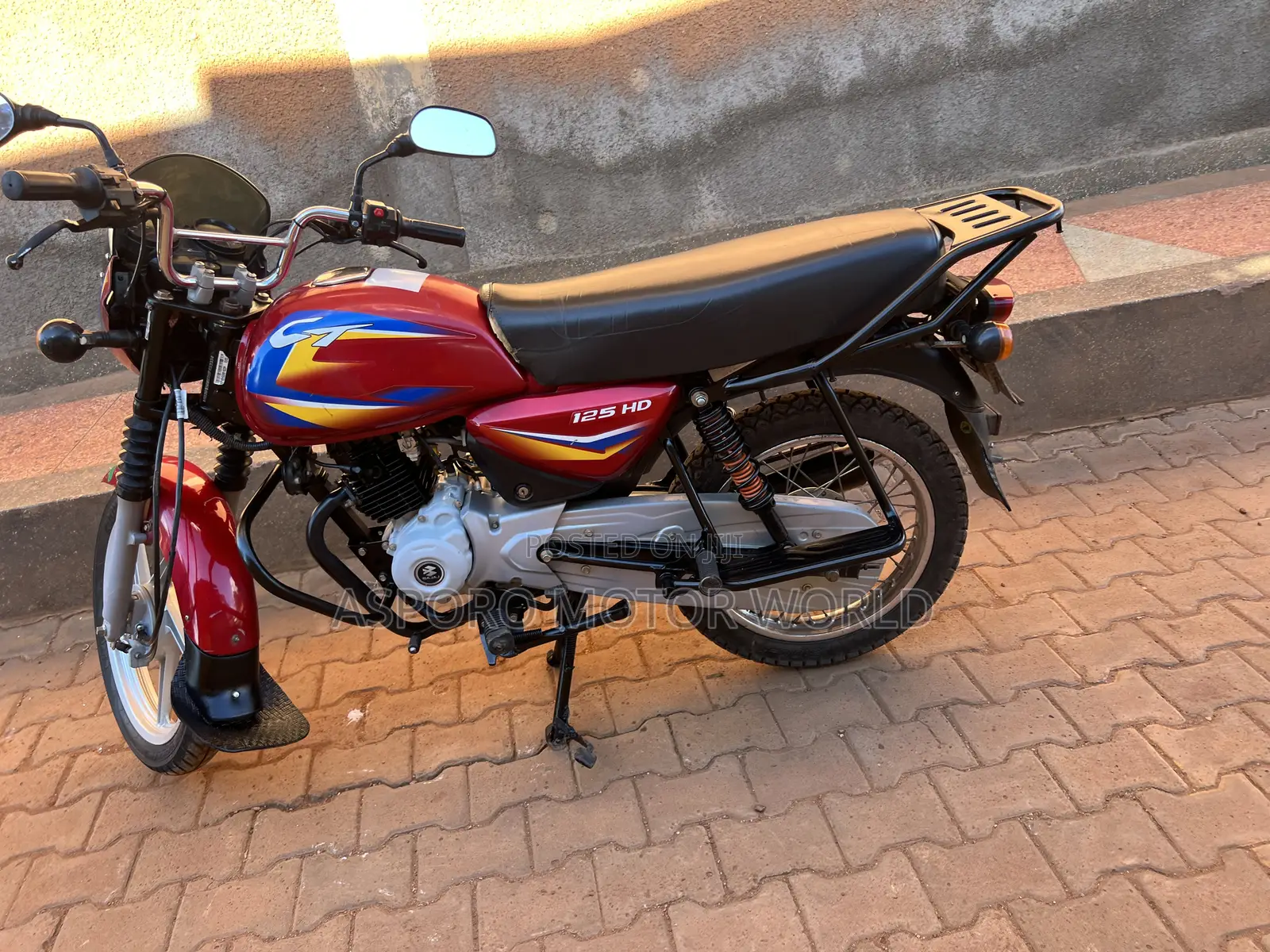Bajaj CT 125X 2025 Red