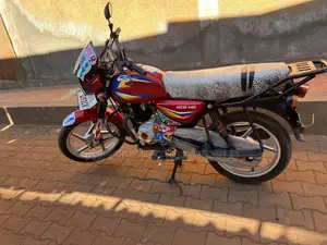 Bajaj CT 125X 2025 Red