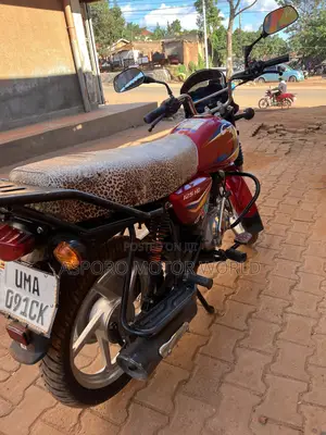 Bajaj CT 125X 2025 Red
