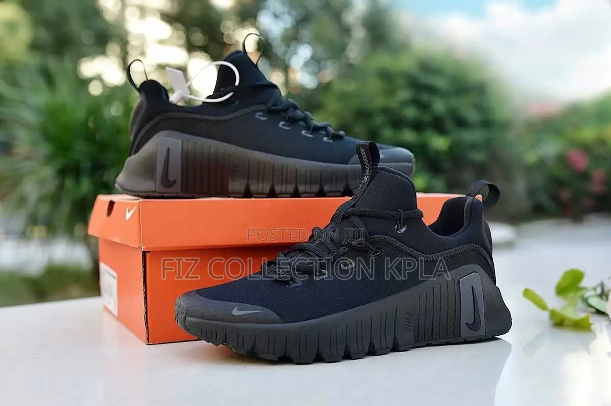 Black Metcon 6 Nike